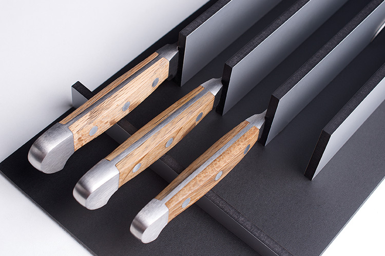 page_nos_accessoires-section-2-porte_couteau page_nos_accessoires-section-2-porte_couteau